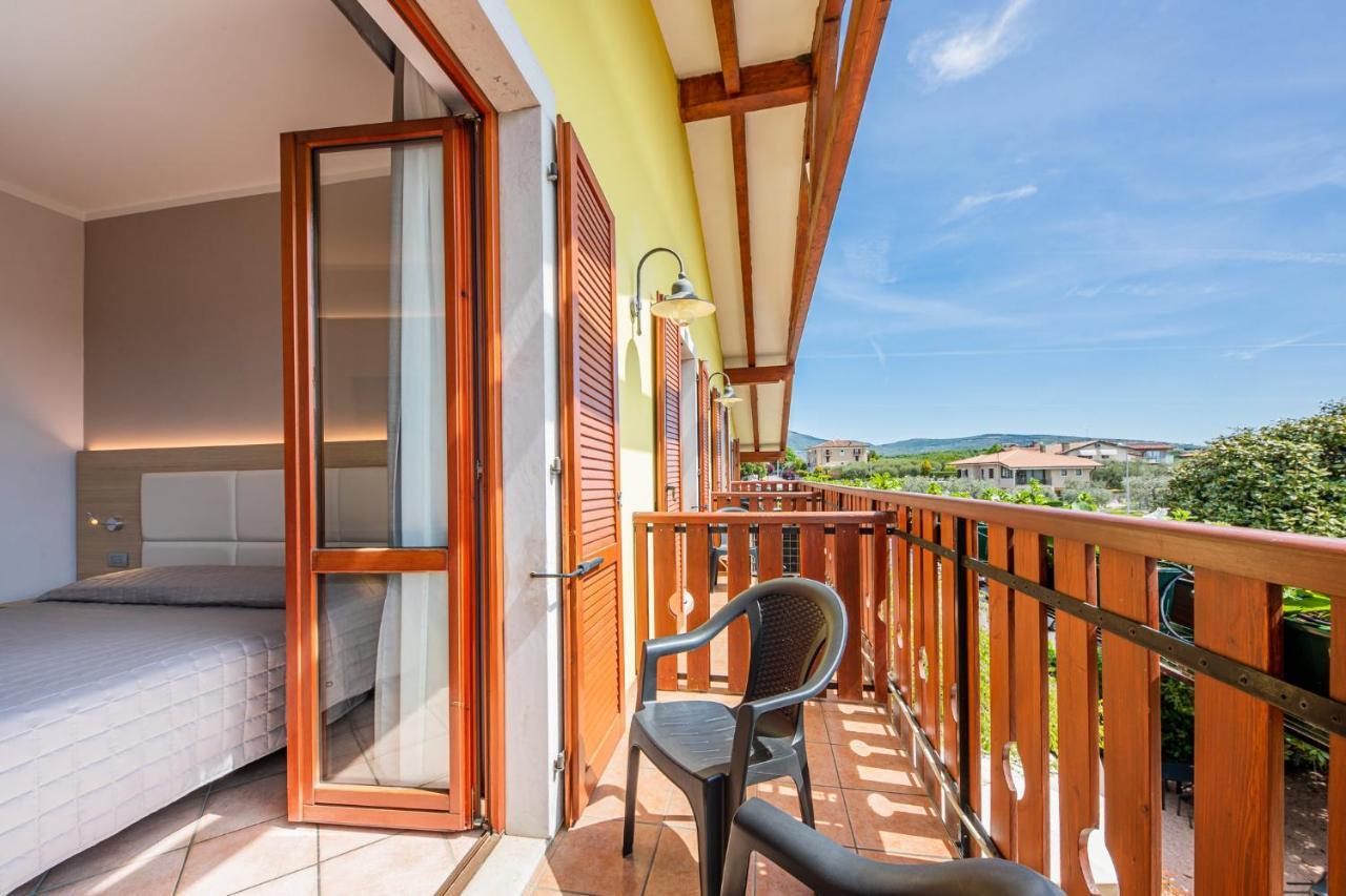 Hotel Romantic Cavaion Veronese Esterno foto