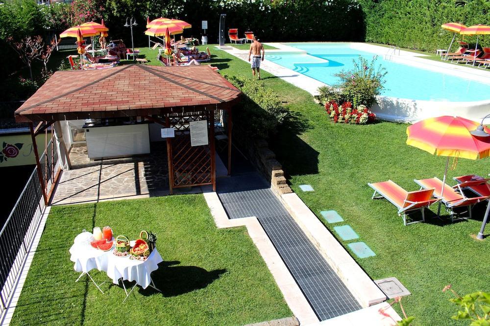 Hotel Romantic Cavaion Veronese Esterno foto