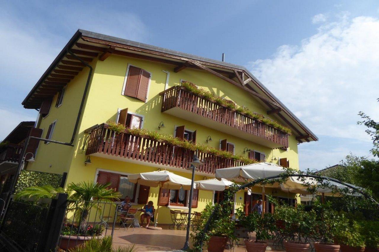 Hotel Romantic Cavaion Veronese Esterno foto