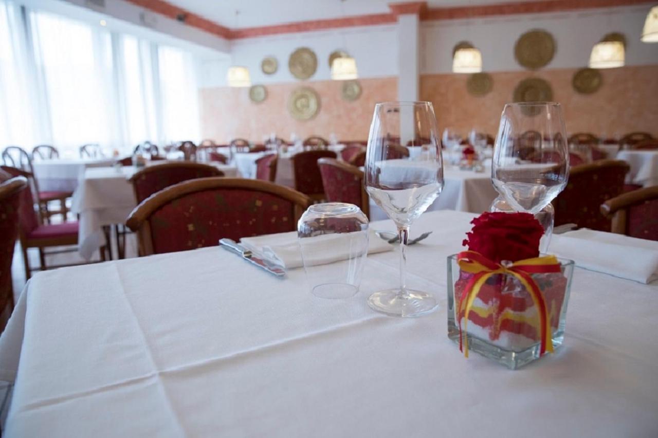 Hotel Romantic Cavaion Veronese Esterno foto