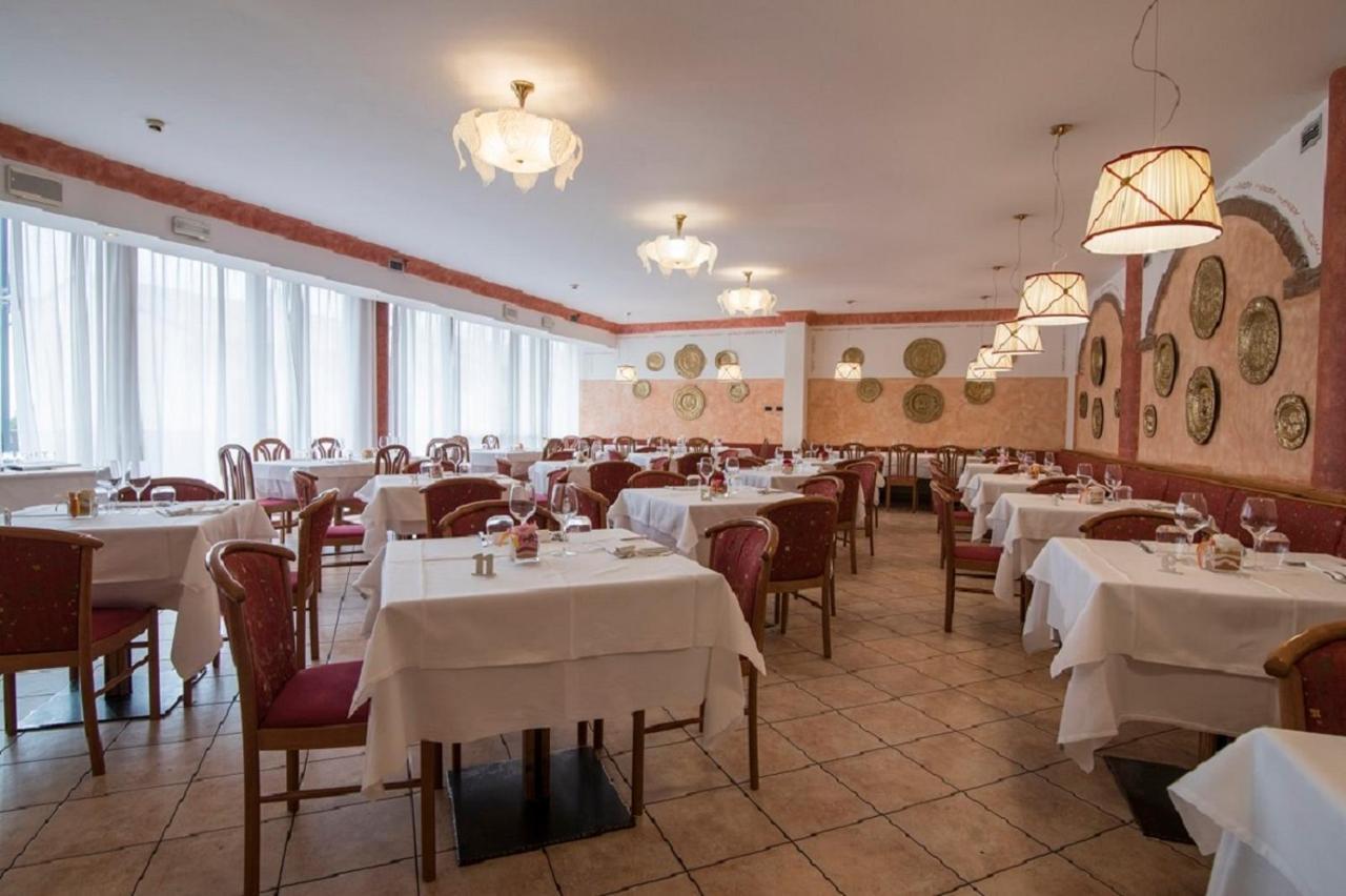 Hotel Romantic Cavaion Veronese Esterno foto