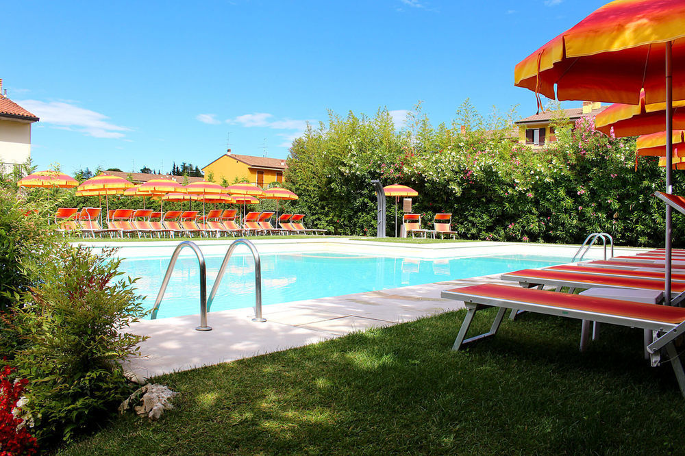 Hotel Romantic Cavaion Veronese Esterno foto