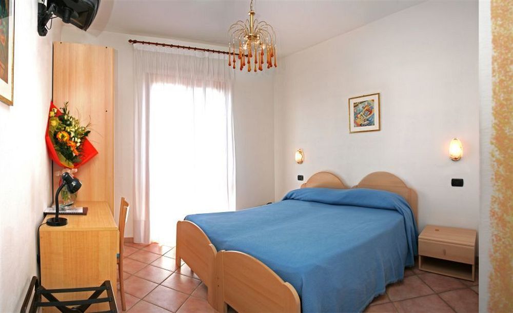 Hotel Romantic Cavaion Veronese Esterno foto